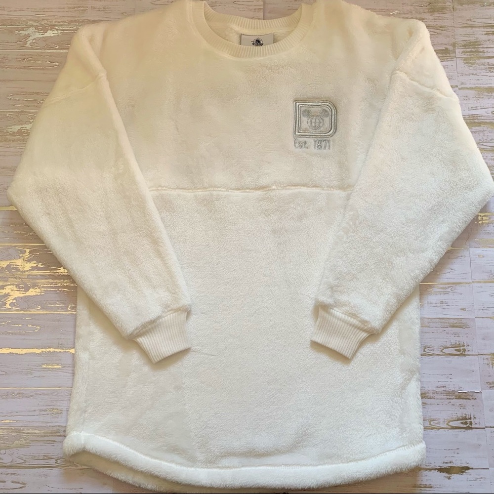 Walt Disney World White Sherpa Spirit Jersey